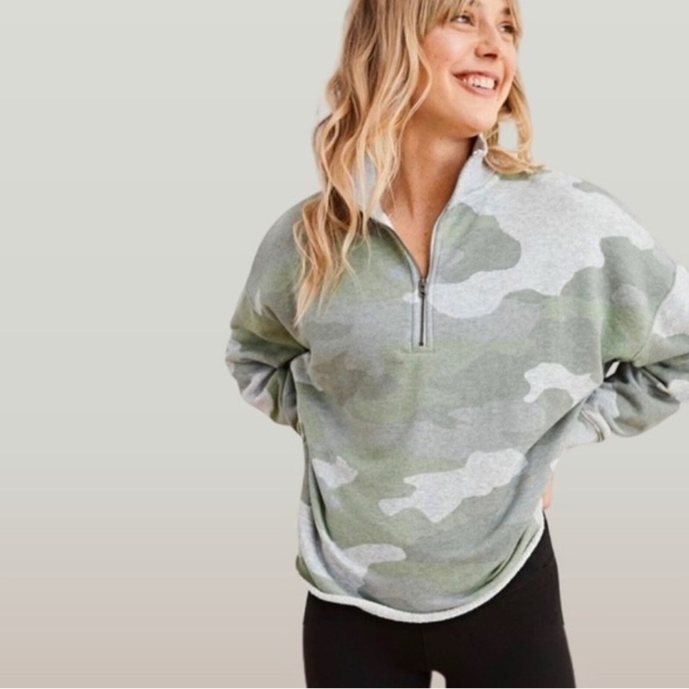 Aerie Sunday Soft Camo Quarter Zip Pullover Womens S Gray Green Athleisure